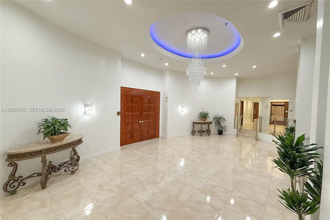 For Sale: $185,000 (0 beds, 1 baths, 410 Square Feet)