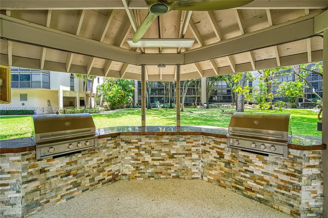 En Venta: $375,000 (2 camas, 2 baños, 1383 Pies cuadrados)