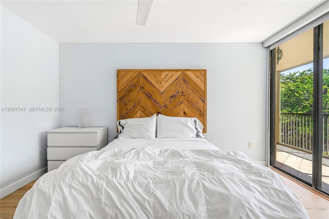 En Venta: $375,000 (2 camas, 2 baños, 1383 Pies cuadrados)