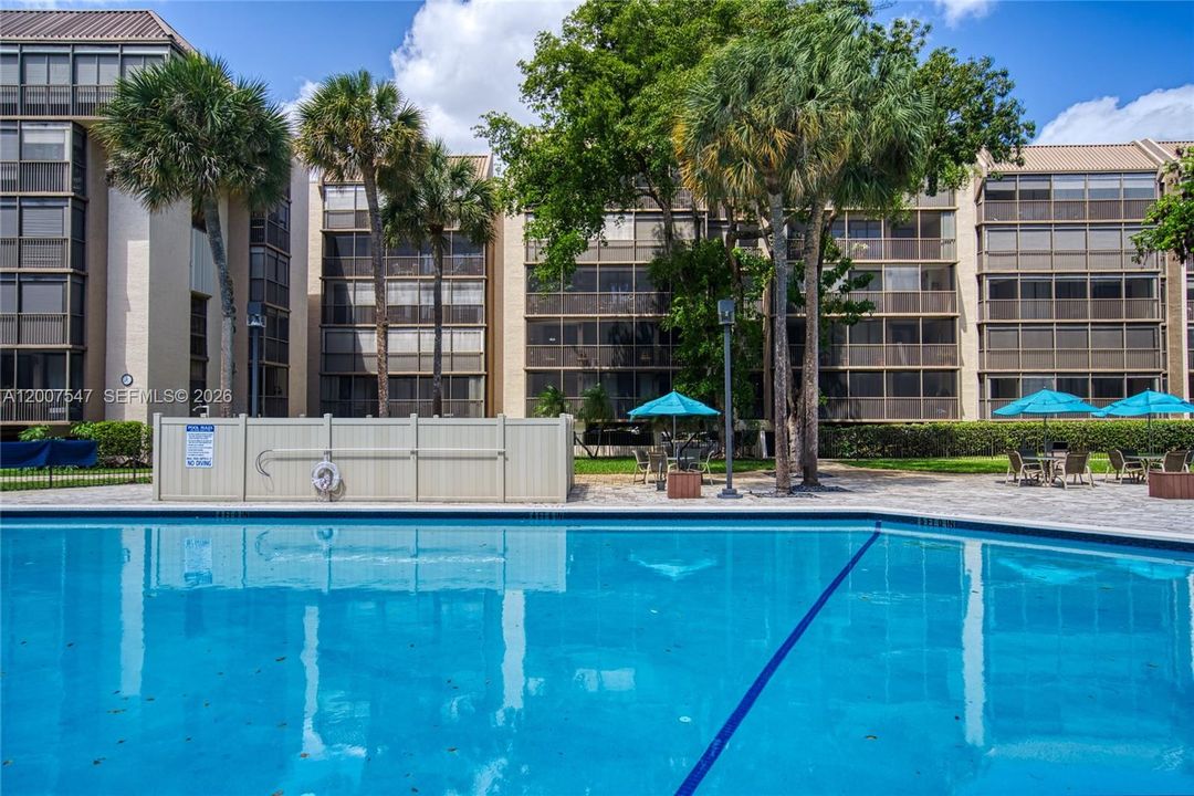 En Venta: $375,000 (2 camas, 2 baños, 1383 Pies cuadrados)