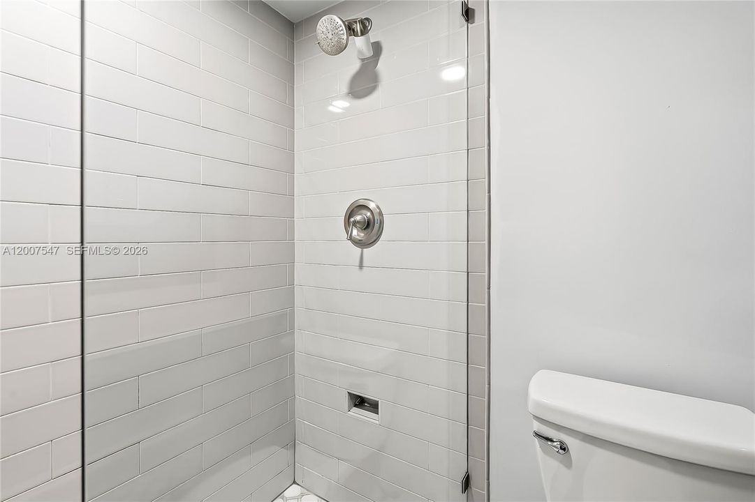 En Venta: $375,000 (2 camas, 2 baños, 1383 Pies cuadrados)