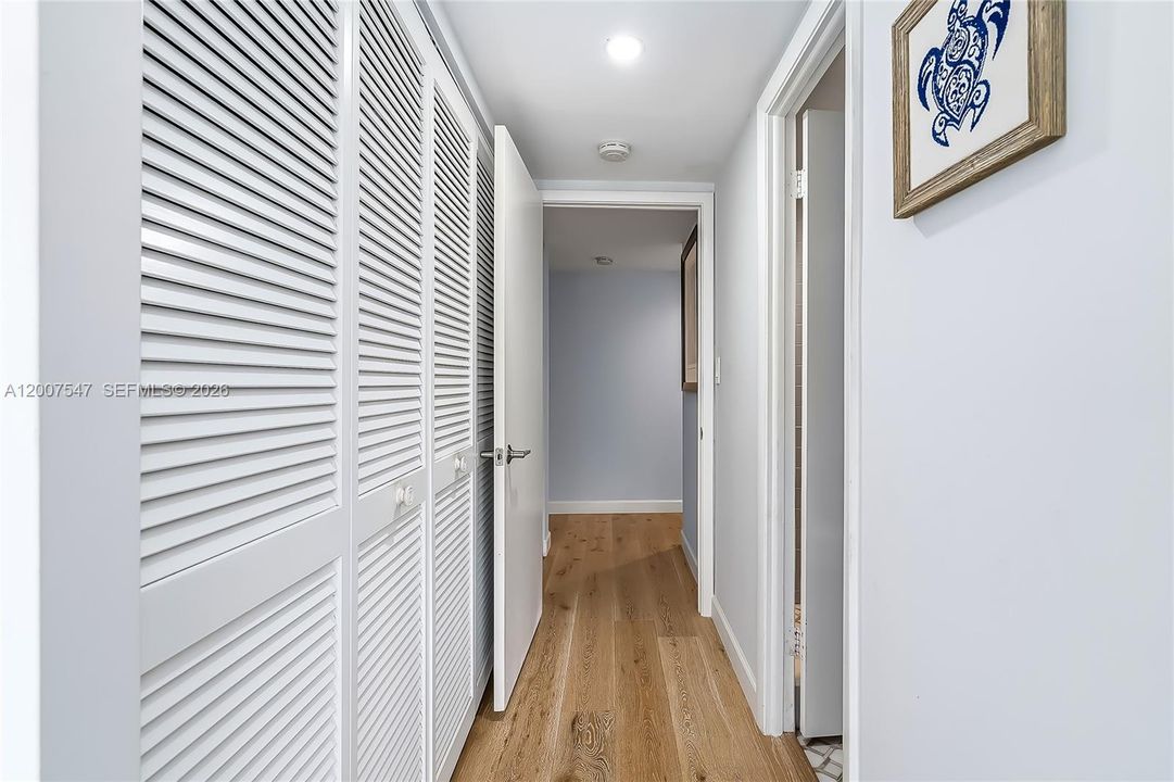 En Venta: $375,000 (2 camas, 2 baños, 1383 Pies cuadrados)