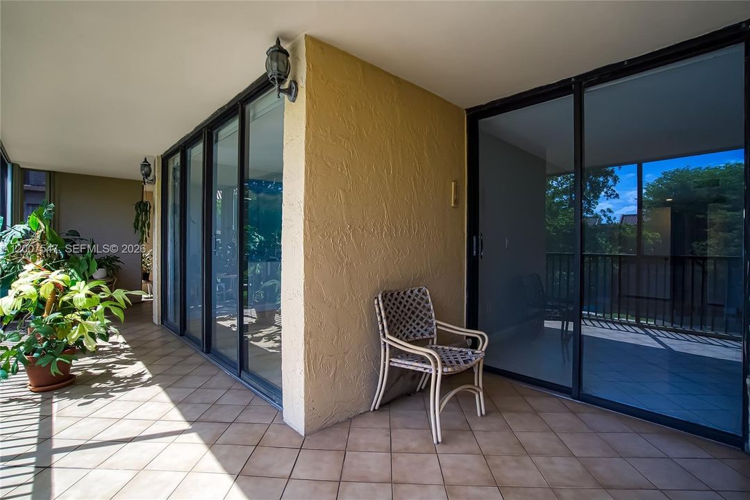 En Venta: $375,000 (2 camas, 2 baños, 1383 Pies cuadrados)