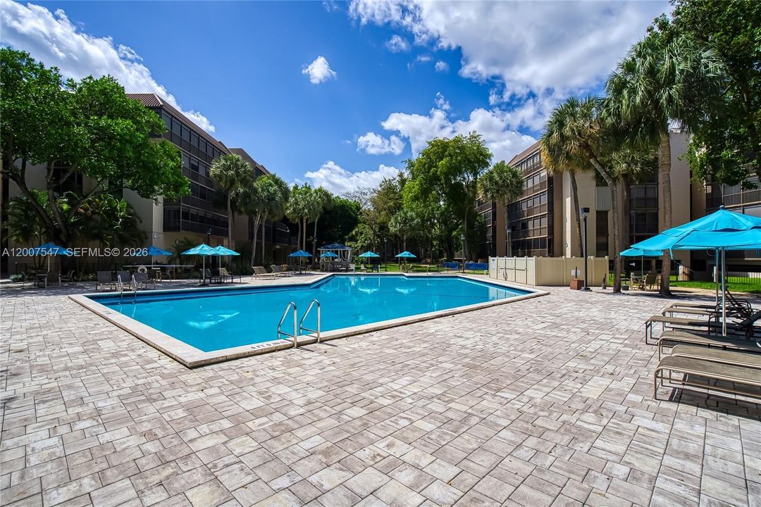En Venta: $375,000 (2 camas, 2 baños, 1383 Pies cuadrados)