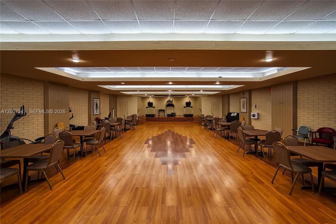 En Venta: $375,000 (2 camas, 2 baños, 1383 Pies cuadrados)