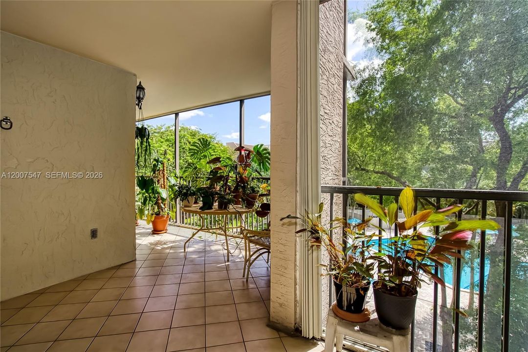 En Venta: $375,000 (2 camas, 2 baños, 1383 Pies cuadrados)