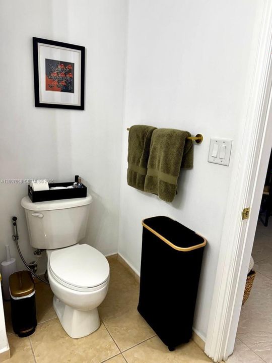 For Sale: $454,000 (2 beds, 2 baths, 1167 Square Feet)