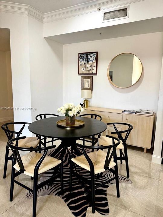 For Sale: $454,000 (2 beds, 2 baths, 1167 Square Feet)