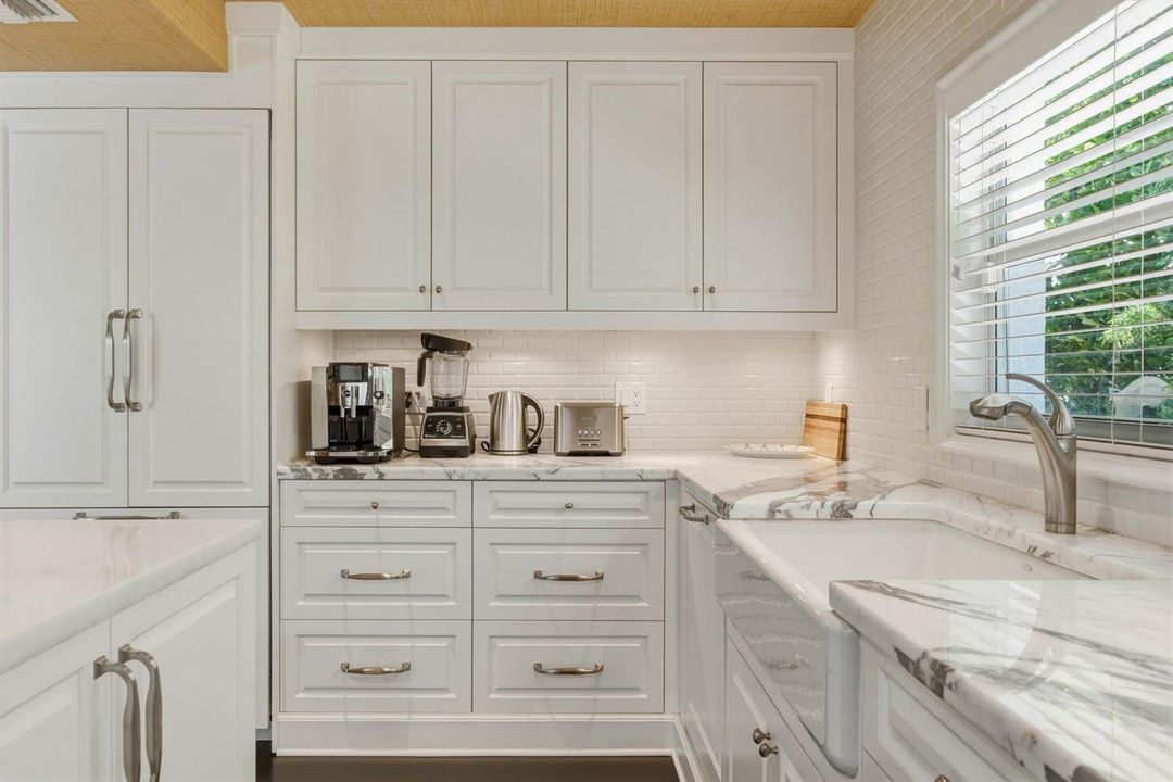 152_Chilean_Ave_Palm_Beach_FL_011