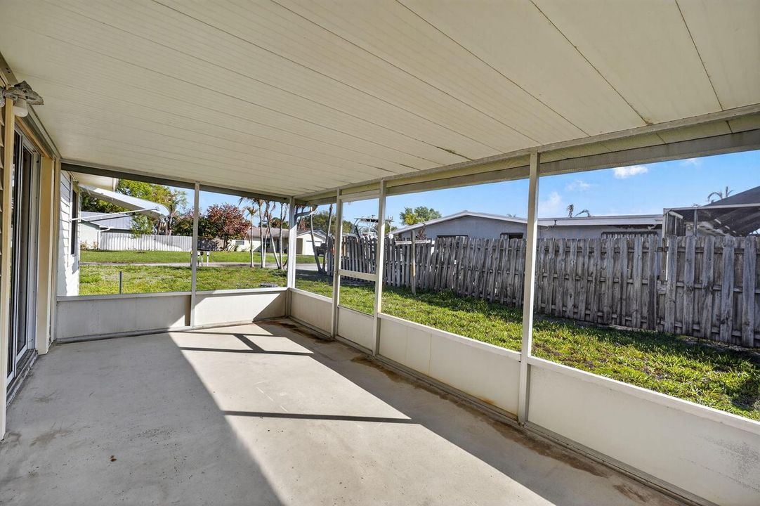 Screened Patio