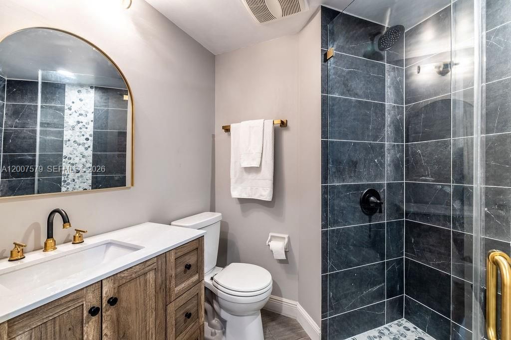 For Sale: $865,000 (3 beds, 2 baths, 1904 Square Feet)