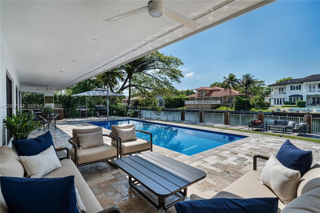 For Sale: $3,445,000 (4 beds, 5 baths, 3048 Square Feet)