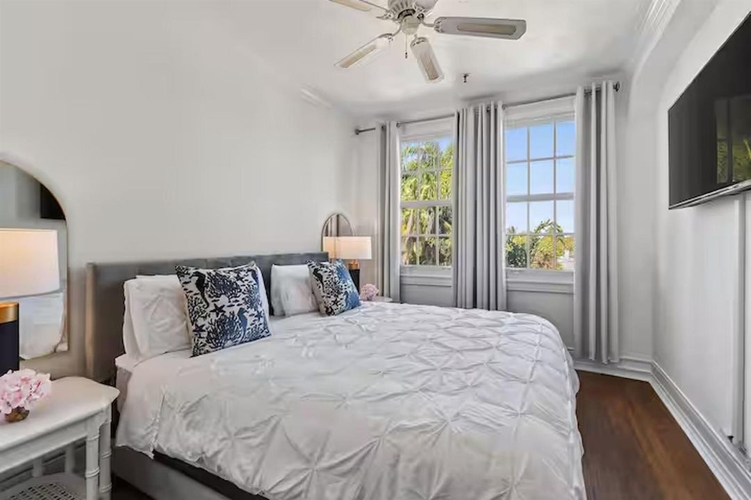bedroom photo 4