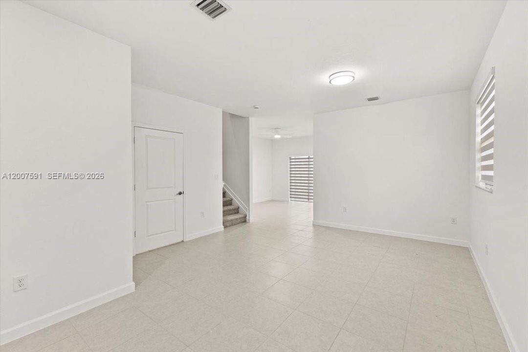 For Sale: $549,000 (3 beds, 2 baths, 1442 Square Feet)
