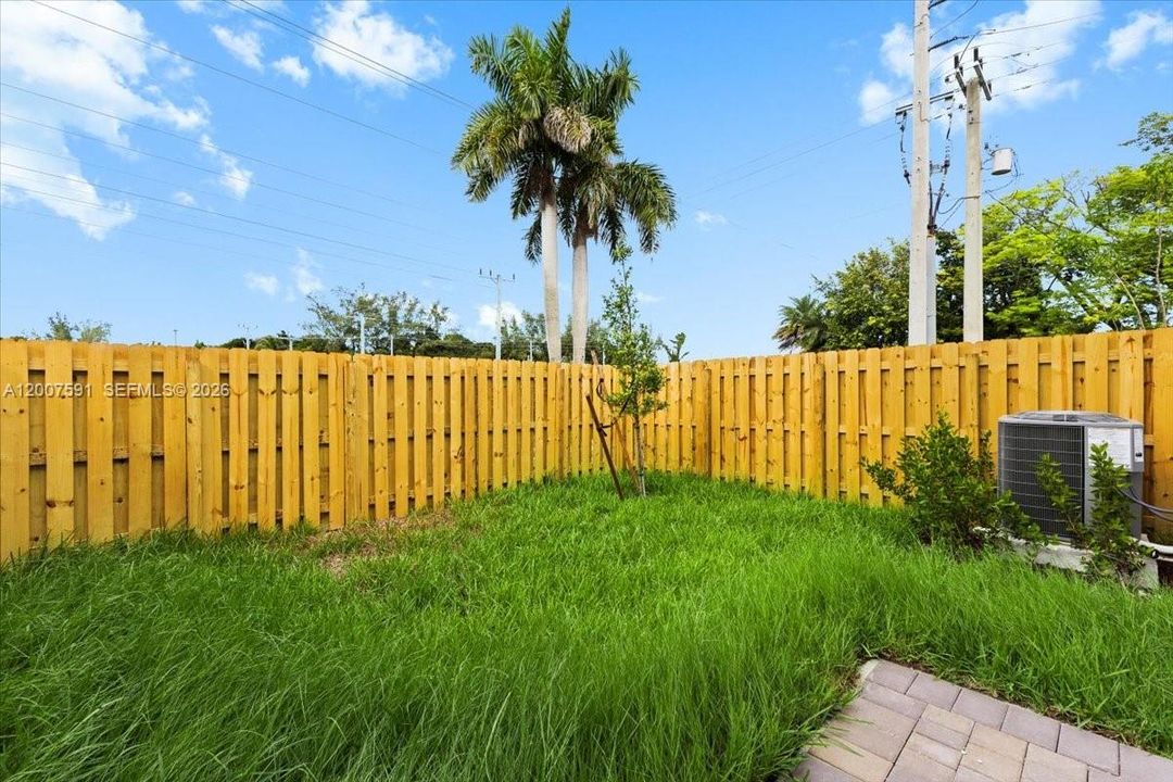 For Sale: $549,000 (3 beds, 2 baths, 1442 Square Feet)
