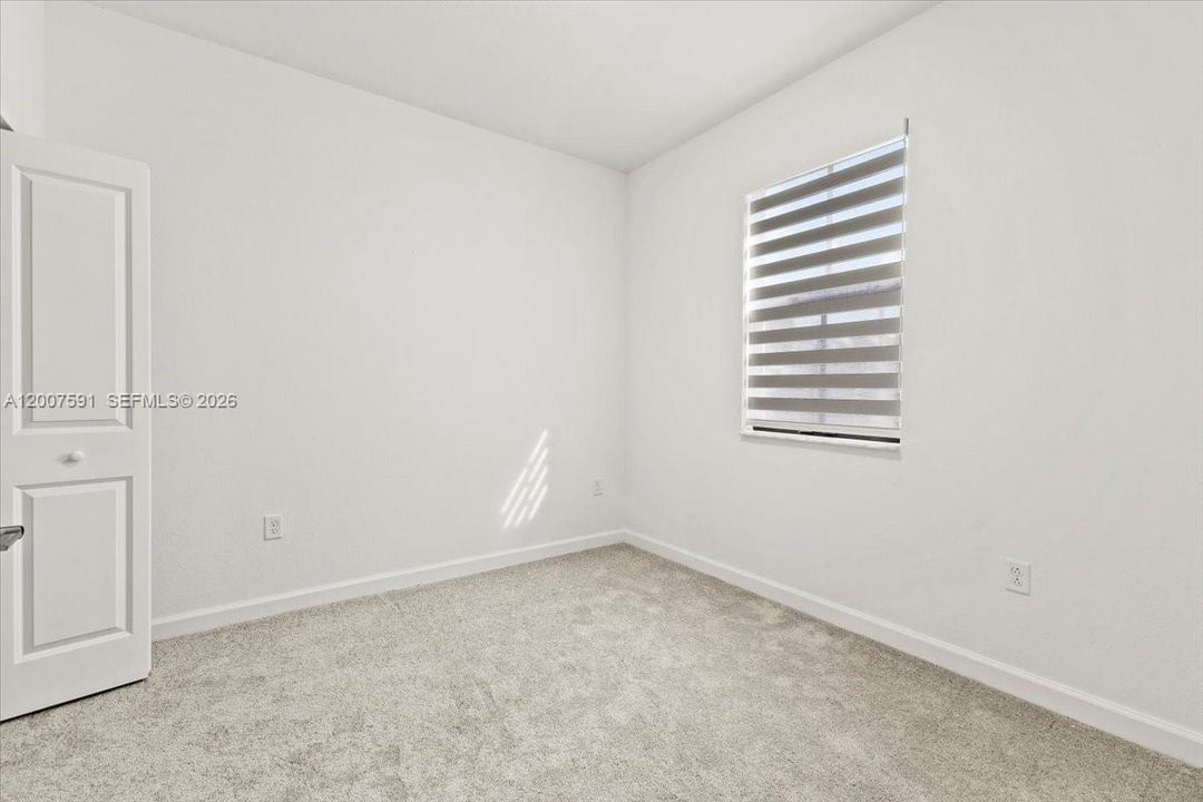 For Sale: $549,000 (3 beds, 2 baths, 1442 Square Feet)
