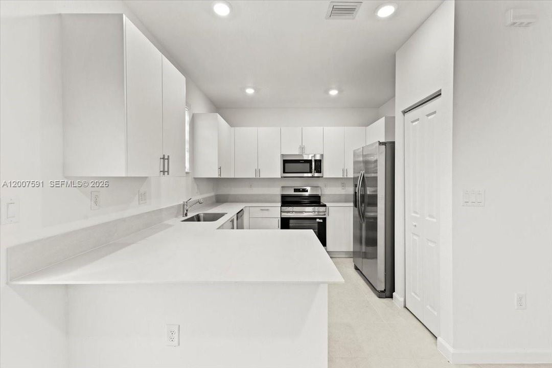 For Sale: $549,000 (3 beds, 2 baths, 1442 Square Feet)