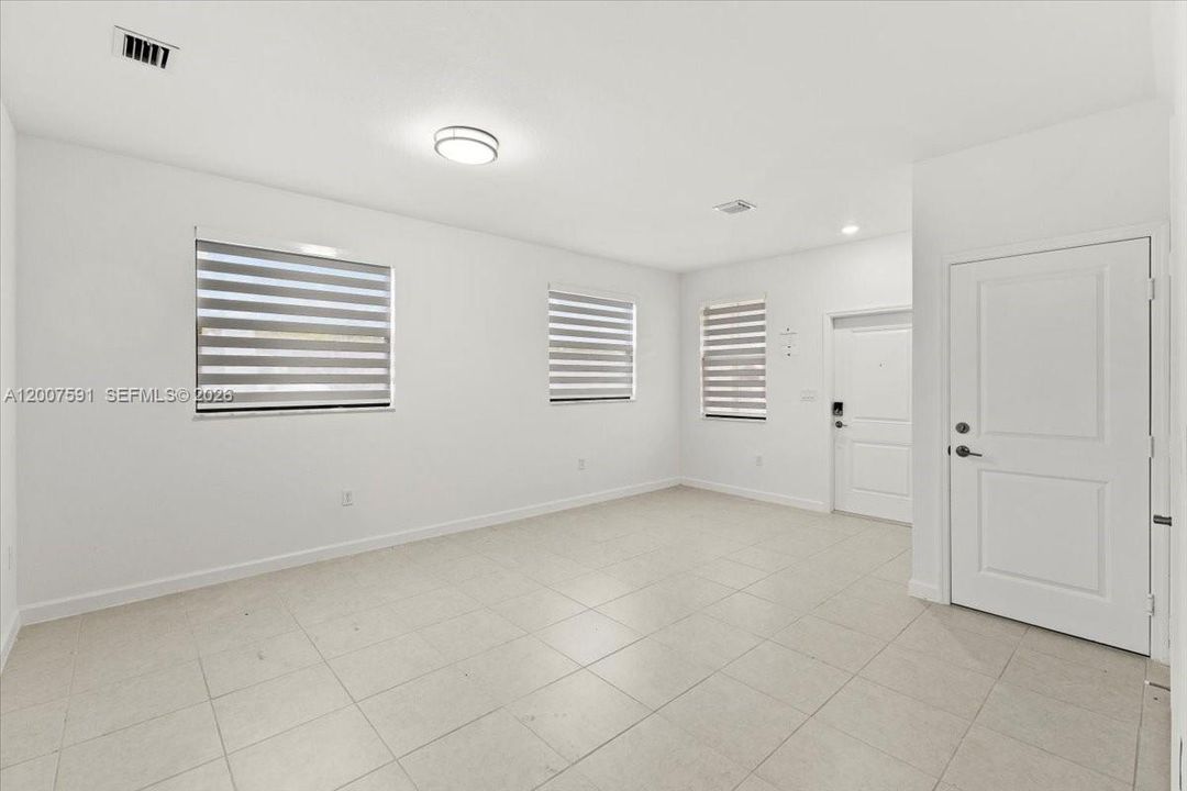 For Sale: $549,000 (3 beds, 2 baths, 1442 Square Feet)