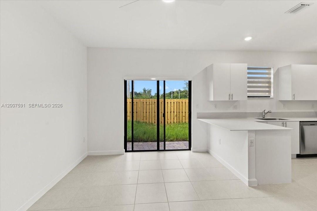 For Sale: $549,000 (3 beds, 2 baths, 1442 Square Feet)