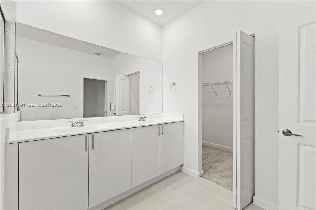 For Sale: $549,000 (3 beds, 2 baths, 1442 Square Feet)