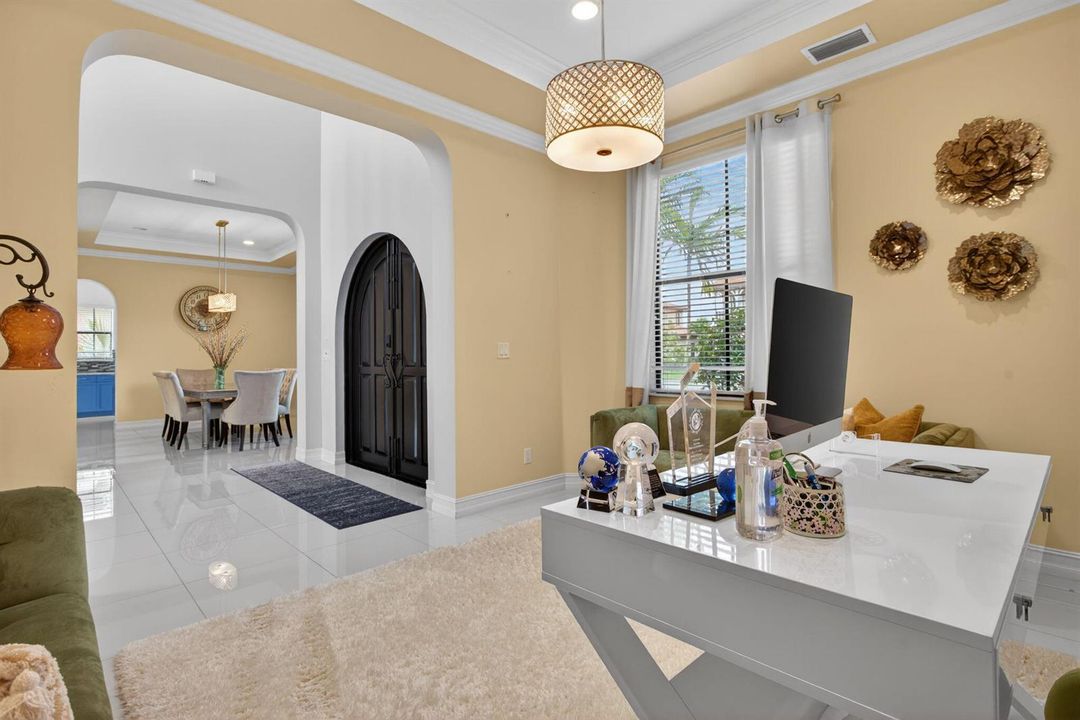 11-web-or-mls-9080-0197
