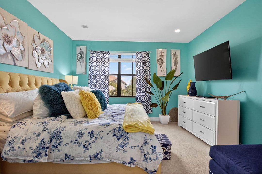 46-web-or-mls-9080-0394
