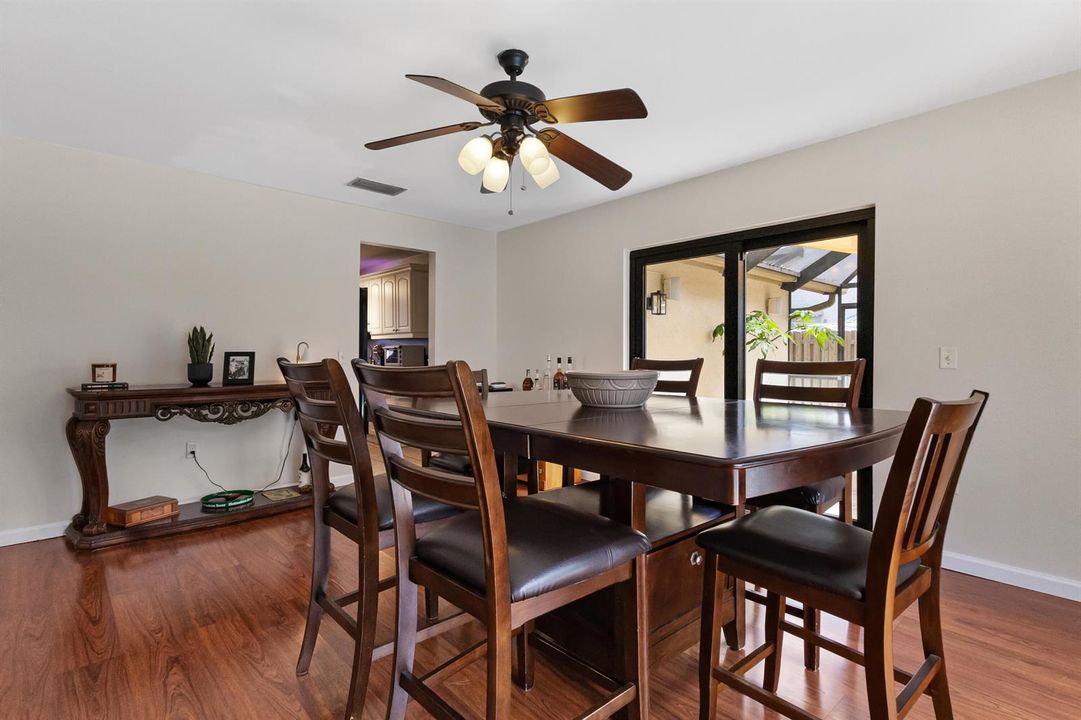 AccuTour_01 4735-nw-113th-terrace -012