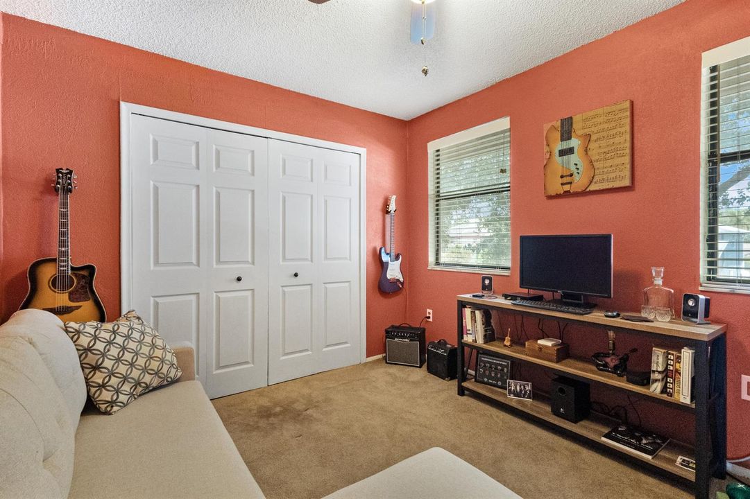 AccuTour_01 4735-nw-113th-terrace -036