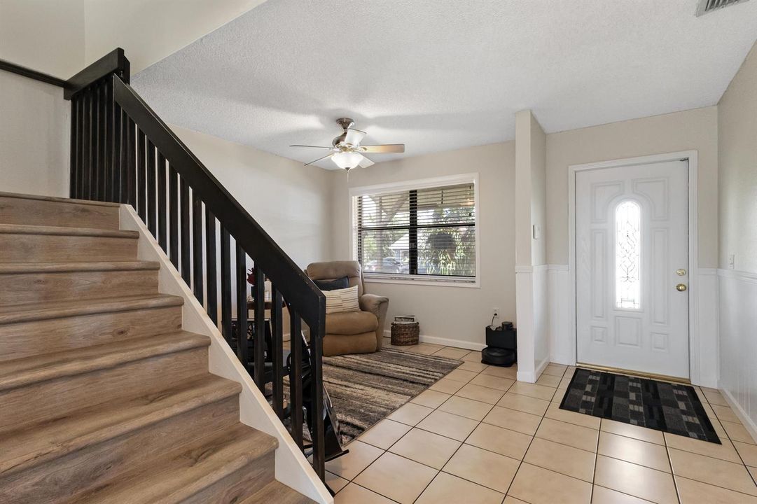AccuTour_01 4735-nw-113th-terrace -005