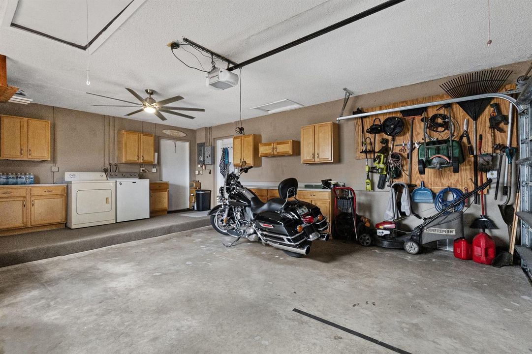 AccuTour_01 4735-nw-113th-terrace -041