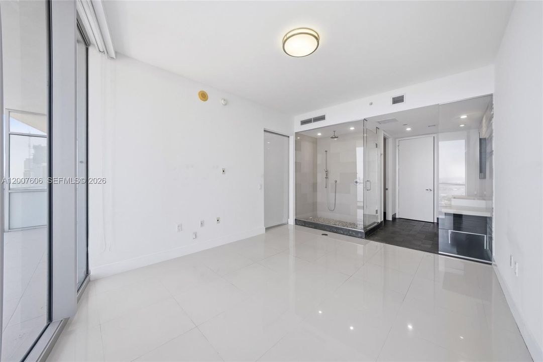 Active With Contract: $950,000 (2 beds, 2 baths, 1557 Square Feet)