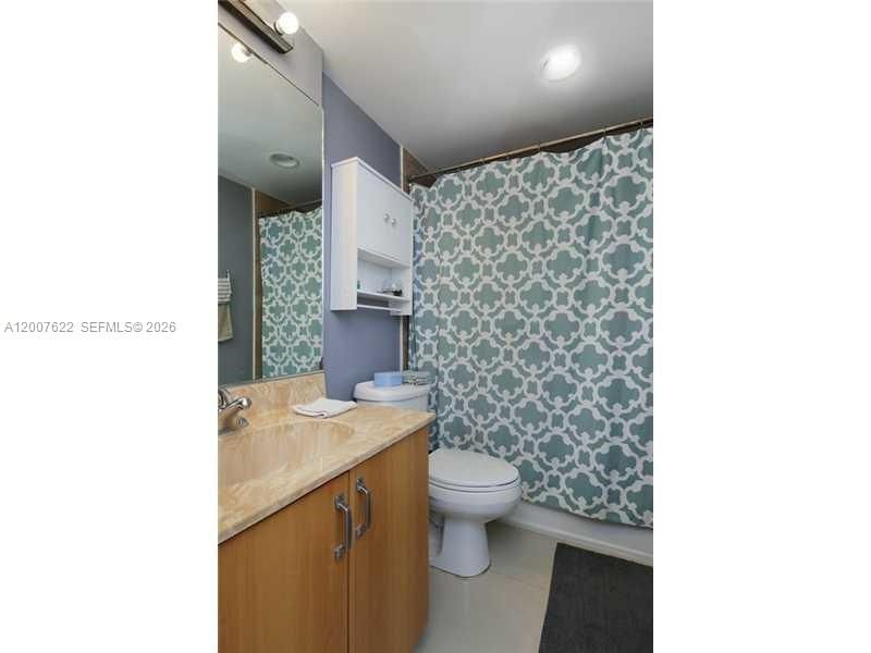 En Venta: $285,000 (1 camas, 1 baños, 825 Pies cuadrados)