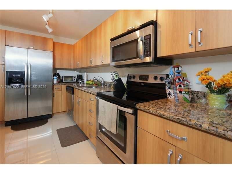 En Venta: $285,000 (1 camas, 1 baños, 825 Pies cuadrados)