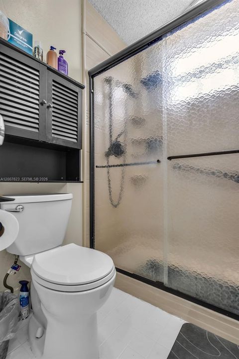 Под контрактом: $399,000 (3 спален, 2 ванн, 1536 Квадратных фут)