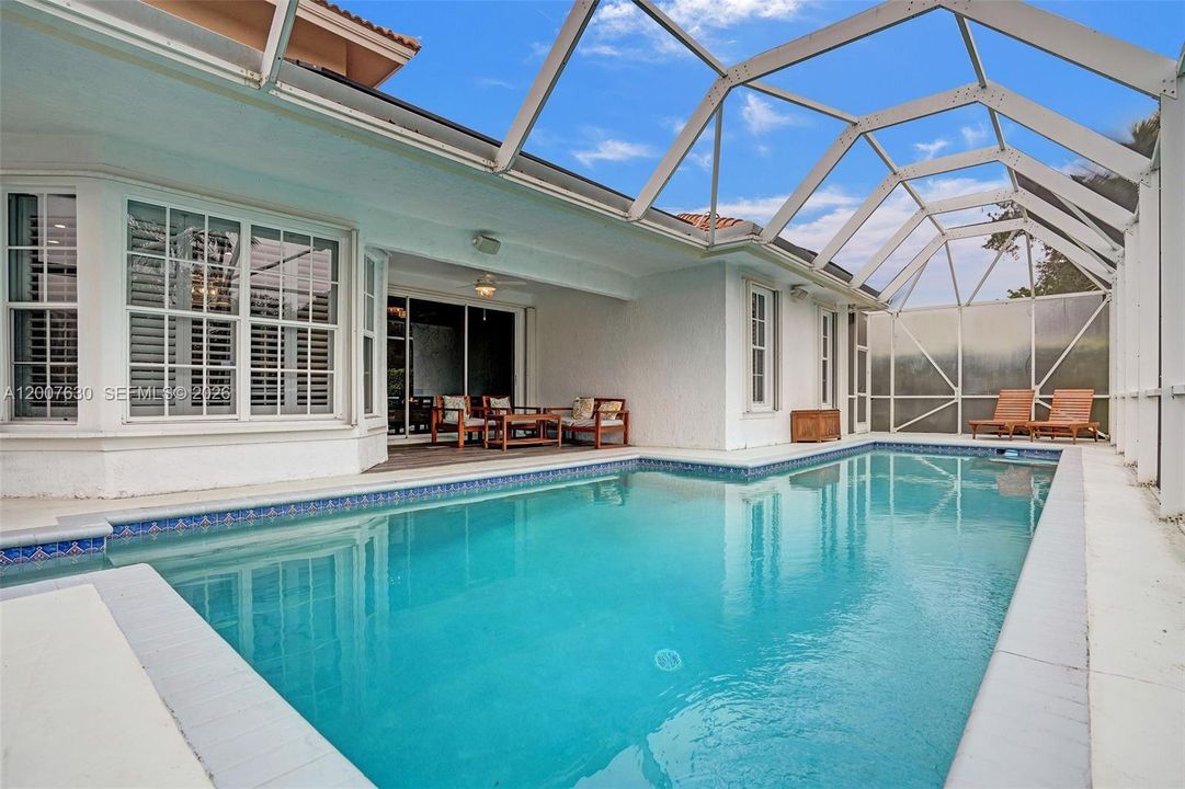 En Venta: $960,000 (4 camas, 3 baños, 3066 Pies cuadrados)