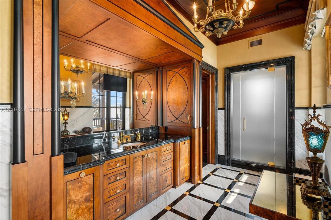 For Sale: $115,000,000 (9 beds, 12 baths, 36361 Square Feet)