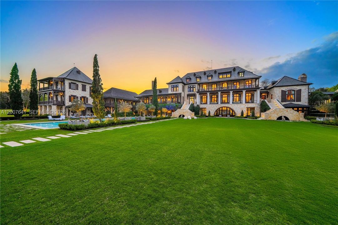 For Sale: $115,000,000 (9 beds, 12 baths, 36361 Square Feet)