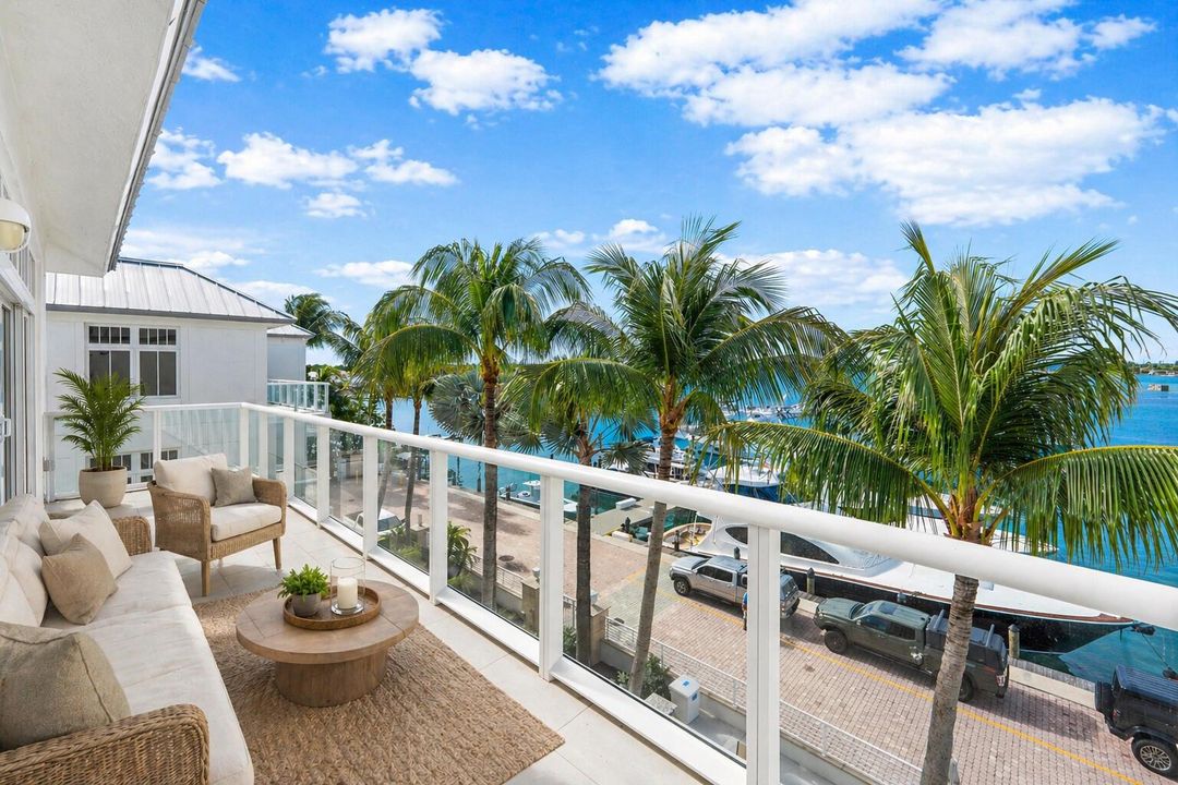 Balcony 2
