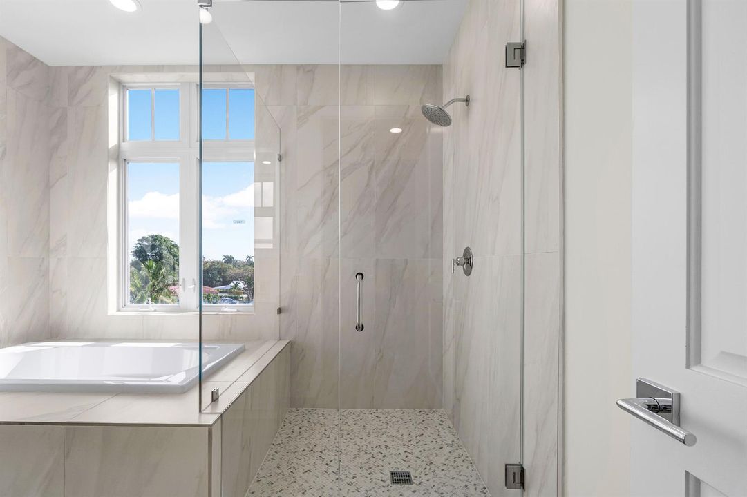 018-184LakeDrive-4301-PalmBeachShores-FL