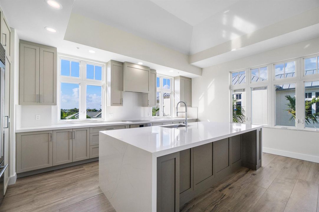 012-184LakeDrive-4301-PalmBeachShores-FL