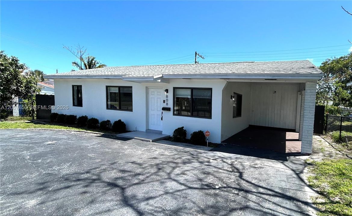 For Sale: $399,000 (3 beds, 1 baths, 962 Square Feet)