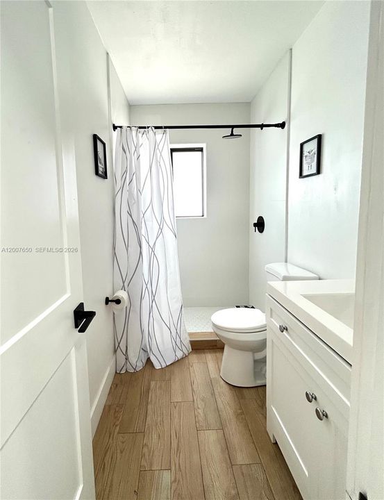 For Sale: $399,000 (3 beds, 1 baths, 962 Square Feet)