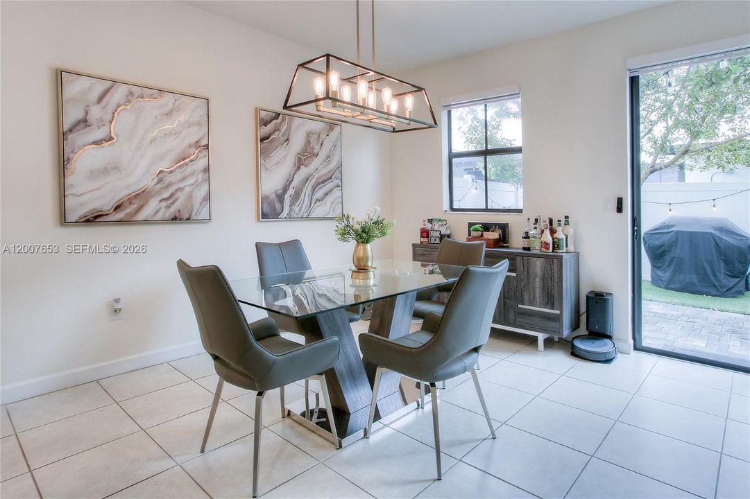 En Venta: $520,000 (3 camas, 2 baños, 1486 Pies cuadrados)