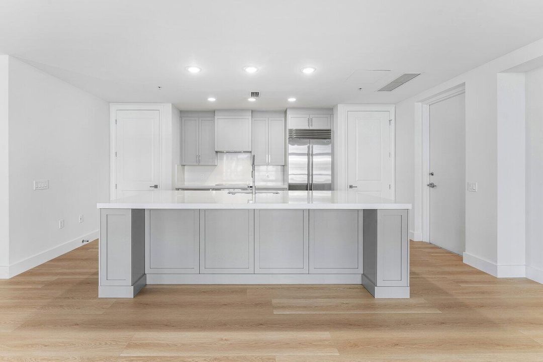 007-184LakeDrive-4102-PalmBeachShores-FL