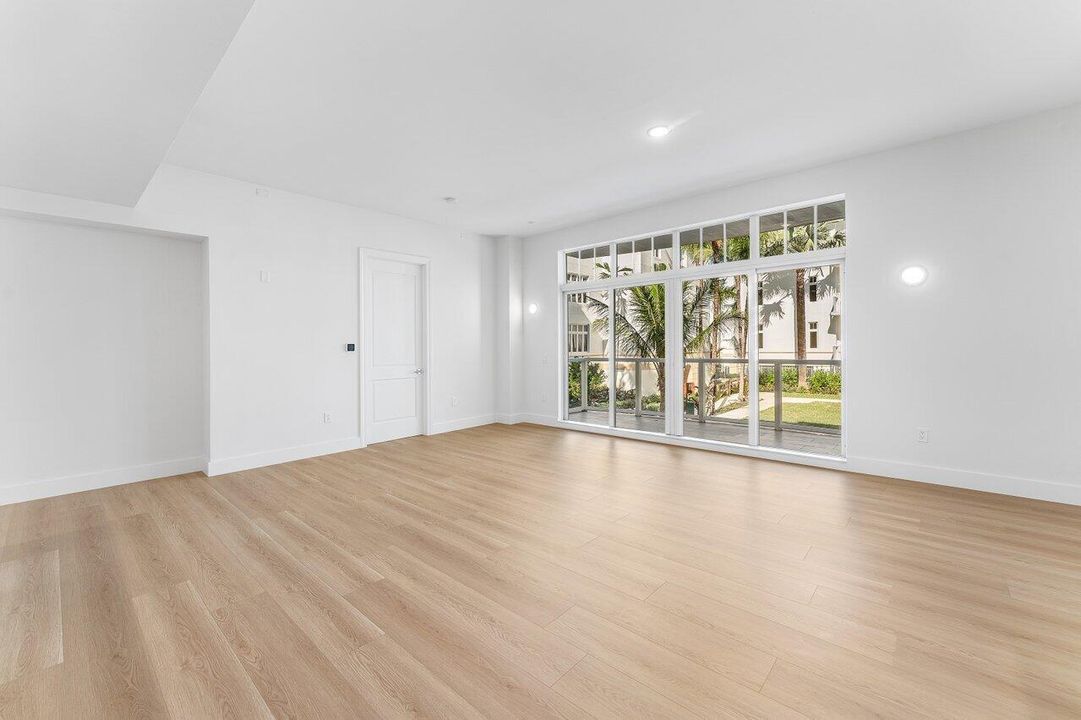 005-184LakeDrive-4102-PalmBeachShores-FL