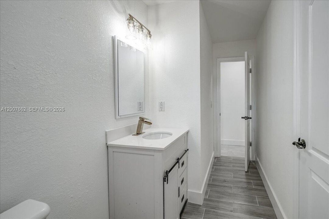For Sale: $425,000 (4 beds, 3 baths, 1616 Square Feet)