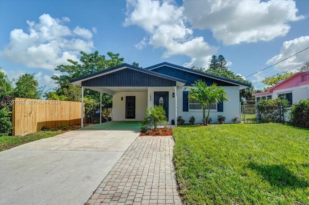 For Sale: $425,000 (4 beds, 3 baths, 1616 Square Feet)
