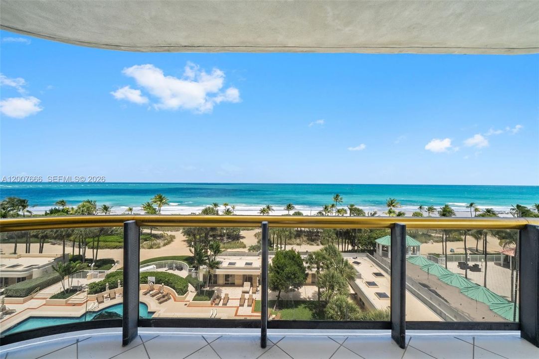 For Sale: $4,600,000 (2 beds, 3 baths, 3520 Square Feet)
