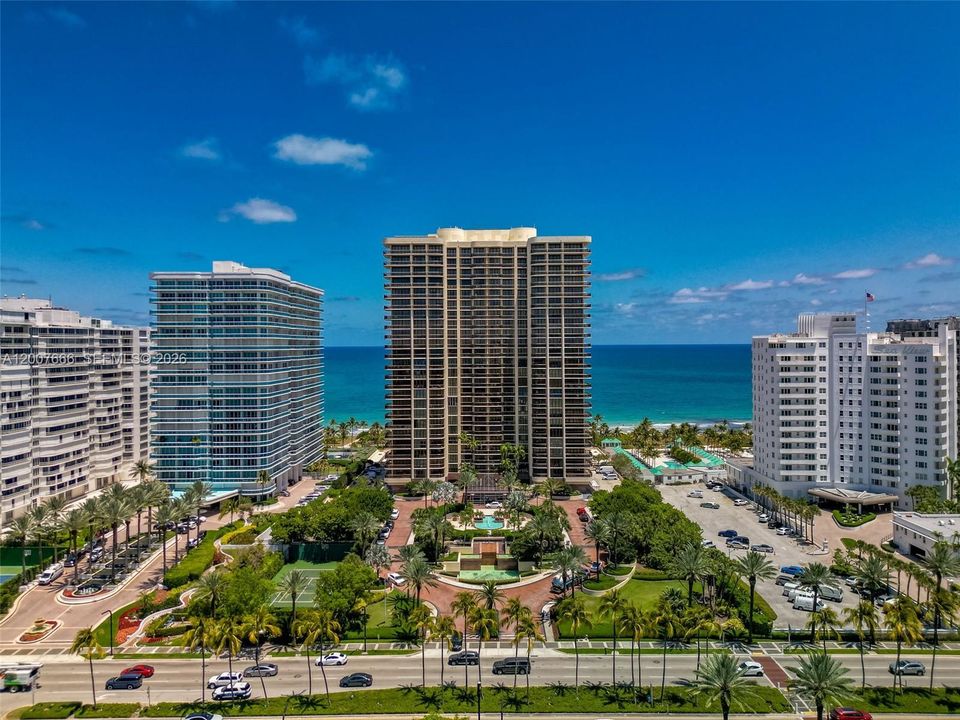 For Sale: $4,600,000 (2 beds, 3 baths, 3520 Square Feet)