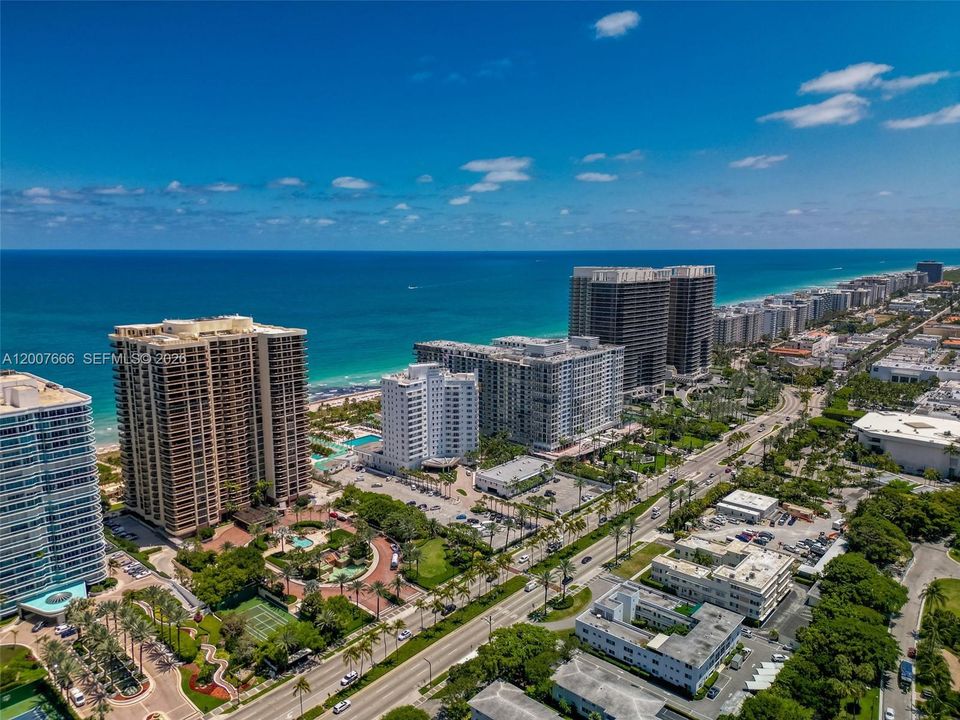 For Sale: $4,600,000 (2 beds, 3 baths, 3520 Square Feet)